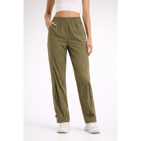 Halara Pants - NWT Halara Olive Green Elastic Waist Drawstring Ankle Pants Size XL